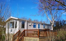 Red Squirrel Holiday Home In The Countryside, 10 Mins To Lligwy Beach