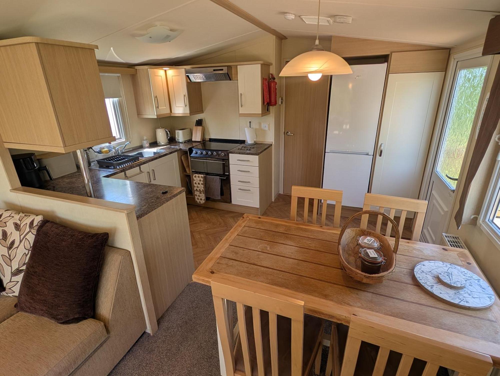 Red Squirrel Holiday Home In The Countryside, 10 Mins To Lligwy Beach Llandyfrydog Exterior photo